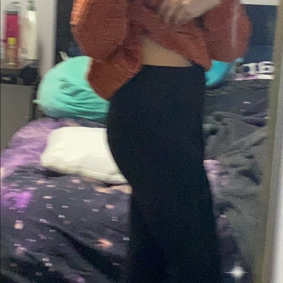 Black capris with pockets - Picture 4 of 4